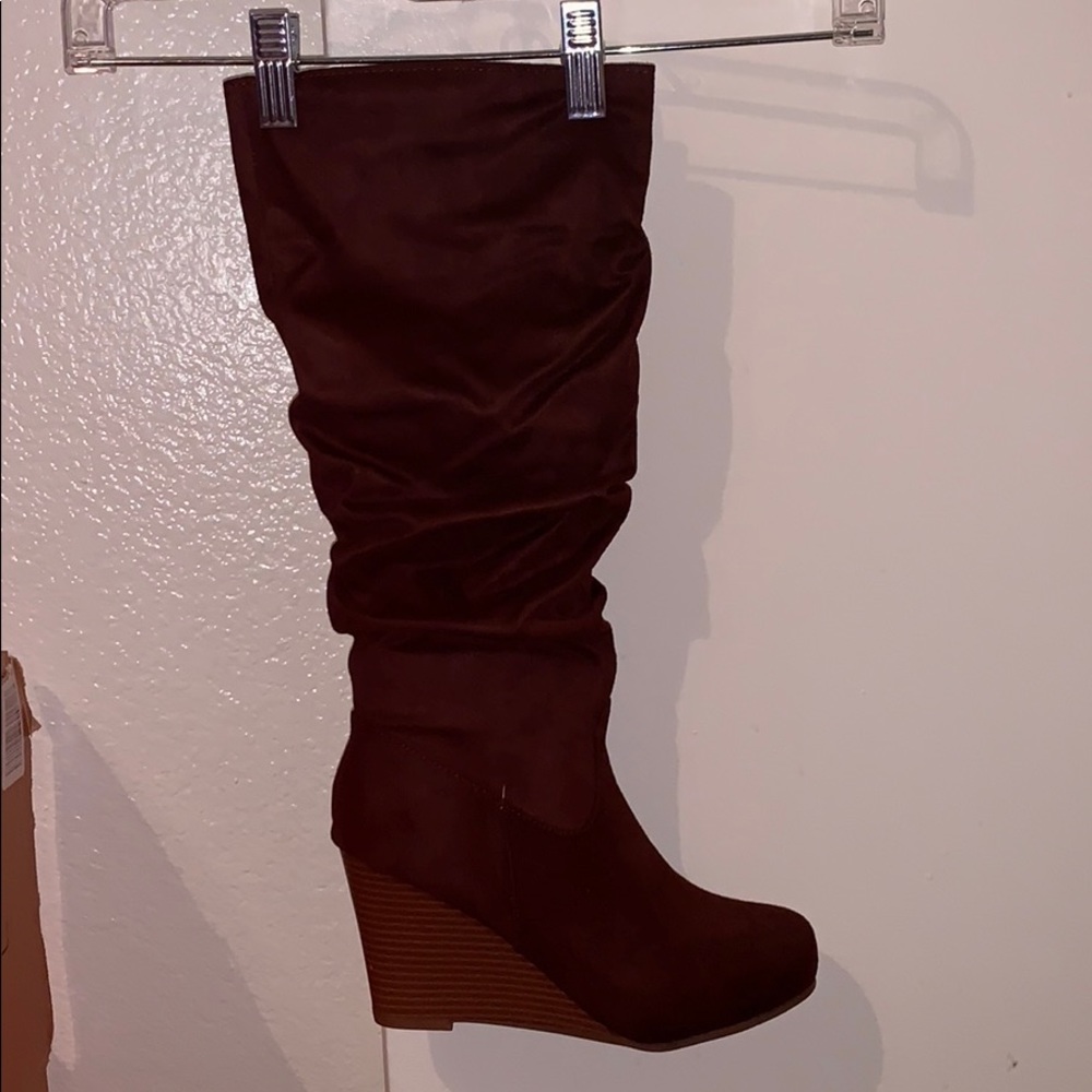 Wedged boots size 7.5